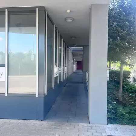 Apartman New And Luxurious Walk To Sap *